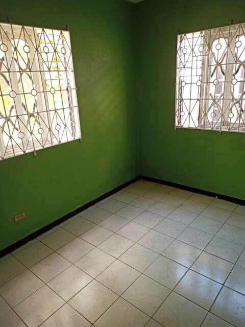 3 Bedroom 2 Bathroom House