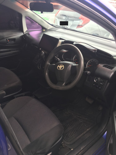 TOYOTA WISH 2013 