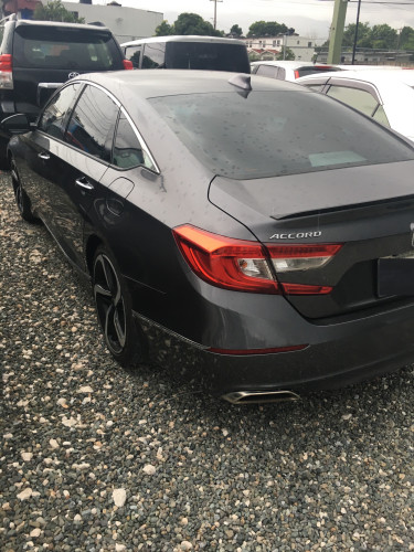 HONDA ACCORD TOURING 2018