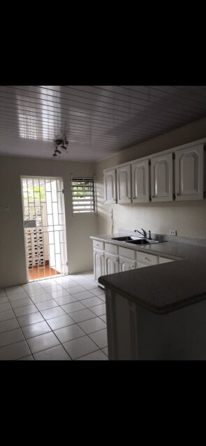 3 Bedroom Townhouse For Sale On Barbican Road
