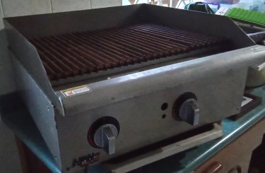 Griddel Gas Grill Commercail 