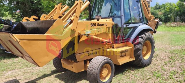 Case Backhoe 580 Super L(negotiable)