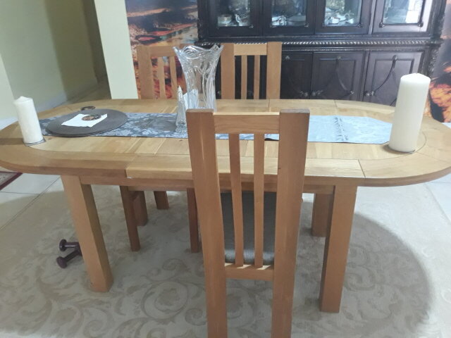 Oak Dining Table/4 Chairs