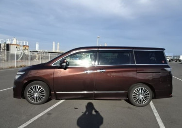 2015 Nissan Elgrand