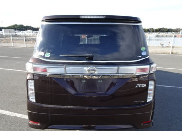 2015 Nissan Elgrand