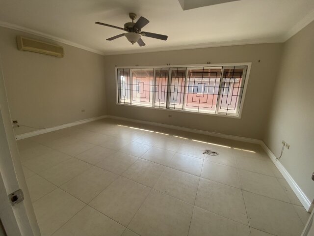 4 Bedroom, 3.5 Bathroom Townhouse In Gated Complex