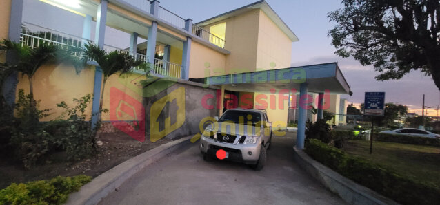 2014,Nissan Navara Trucks Stony Hill, Halfy Way Tree, Constant Spring