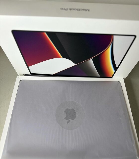 Apple MacBook Pro 2021 M1 Chip