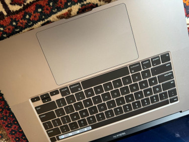 2019 MacBook Pro 16inch I9 16GB 1TB SSD