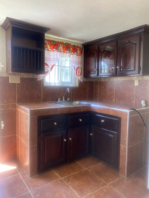 1 Bedroom Small Studio Apartment