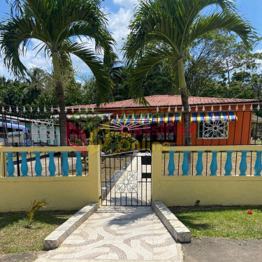 5 Bedroom House 