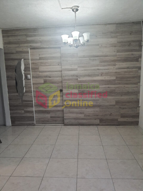 Unfurnished  2 Bedroom 1bth Apartments Cooreville Gardens