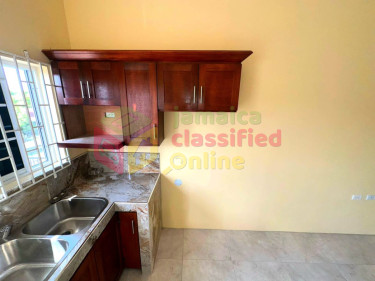 1 Bedroom Apt