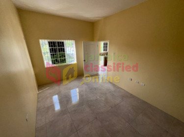 1 Bedroom Apt