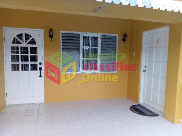 Furnished 1 Bedroom Apartment in Coral Gardens