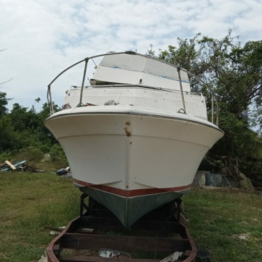 34 Ft Almond Boat