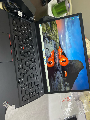 New Lenovo ThinkPad E15; I7; 1TB; 32GB RAM