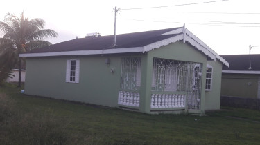 2 Bedrooms House For Rent