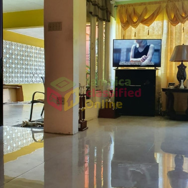 5 Bedroom 4 Bathroom On Hillview Terrace