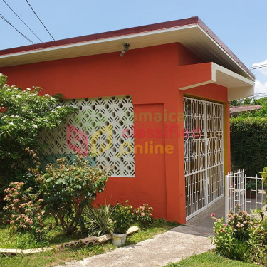 5 Bedroom 4 Bathroom On Hillview Terrace