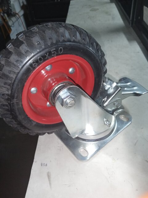 Swivel Wheel With Lock