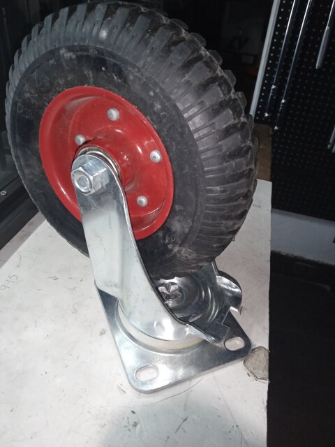 Swivel Wheel With Lock