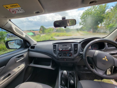 2017 Mitsubishi L200 4WD