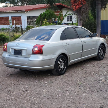 2007 Toyota Avensis 