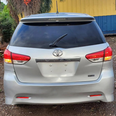 2009 Toyota Wish 