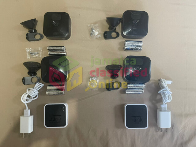 BLINK 4 OUTDOOR CAMERAs - 2 SETS