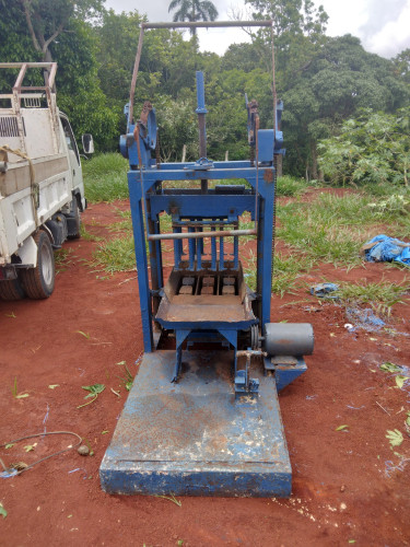 THREE (3) DROPPER BLOCK MACHINE