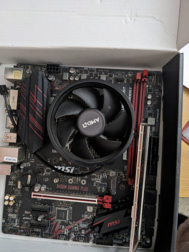 Ryzen 5 2600, Amd 2x570 Radeon