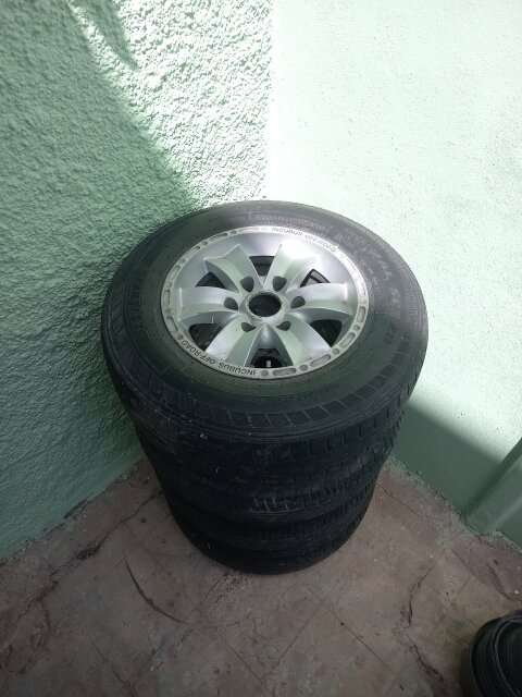 6 Lug Rims And Tyre 205 70 15