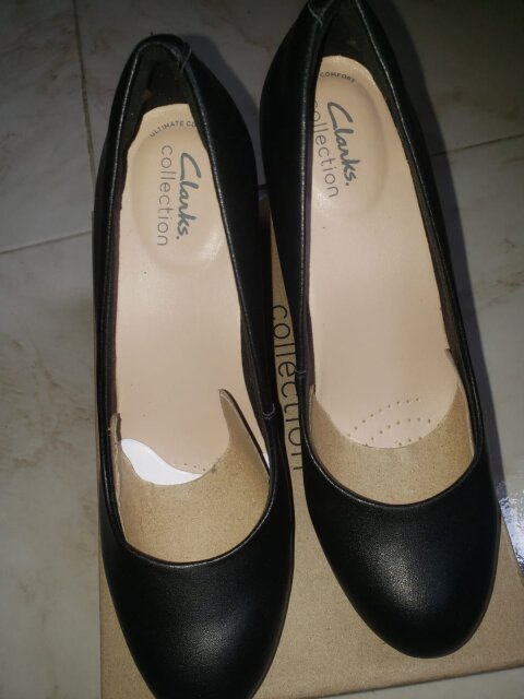 Ladies Pumps (Clarks)