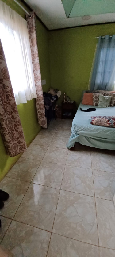2 Bedroom House With Large Concrete Water Tank