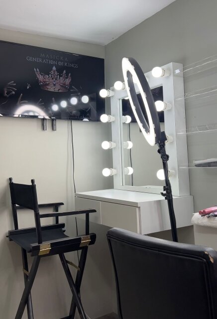 Makeup Station For Rent