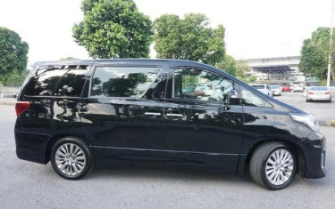 2014 Toyota Alphard 