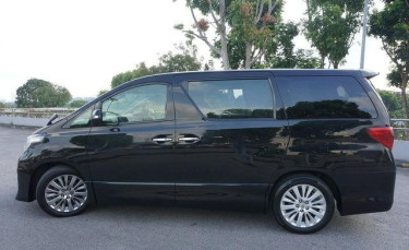 2014 Toyota Alphard 