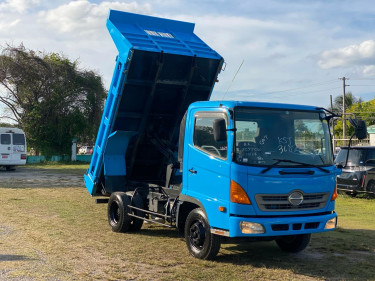 2008 HINO TIPPER 