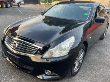 2010 NISSAN SKYLINE 250GT