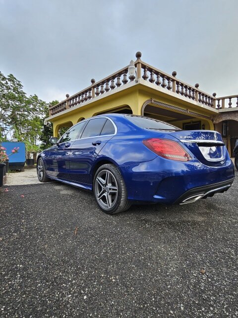 Mercedes Benz C200