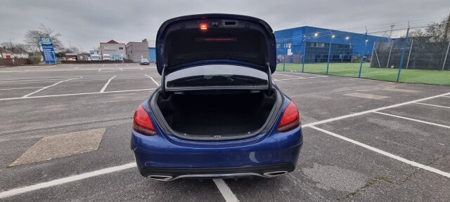 Mercedes Benz C200