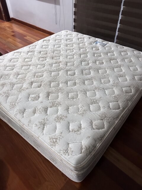 King Size Mattress Bed