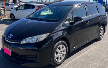 2015 TOYOTA WISH (NEWLY IMPORTED)