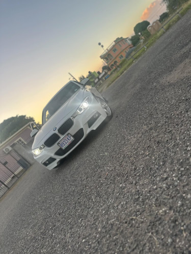 2014 320i BMW Cars Greater Portmore 