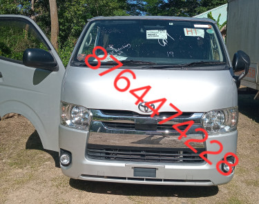 2019 Toyota Hiace 
