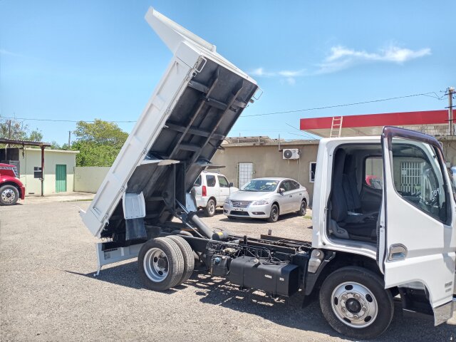 MITSUBISHI CANTER