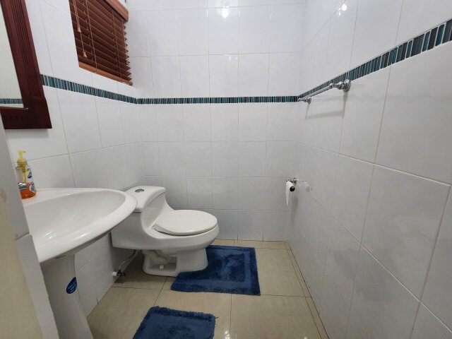 2 Bedroom Apartment For Sale Kgn. 6(1,410 Sqft)