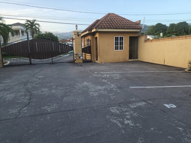 2 Bedroom Apartment For Sale Kgn. 6(1,410 Sqft)