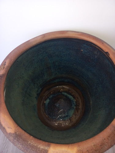 Beautiful Flower Pot With Free Accessories 